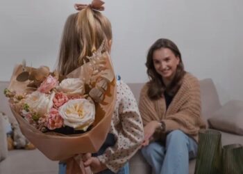 Цветы для мамы в День матери – искреннее проявление любви