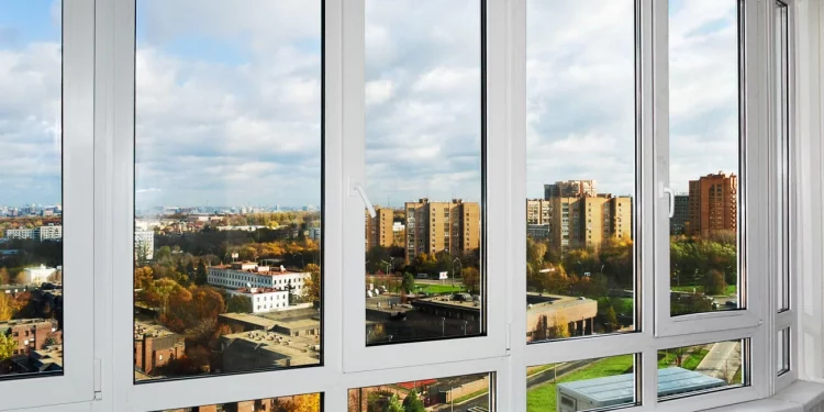 Металопластикові вікна: що обрати для заміського будинку?