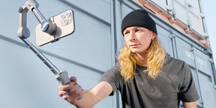 Insta360 Flow 2 Pro для вертикальной съёмки: идеален ли он для Reels, TikTok и сторис-блогинга?