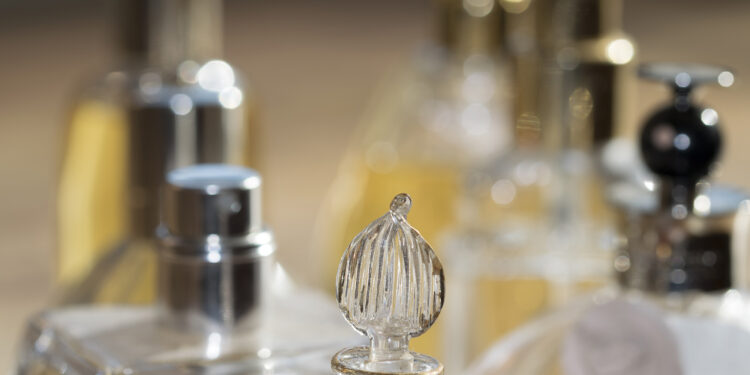 Парфюмированная вода: как выбрать и правильно использовать