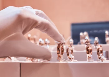 Де купити ювелірні прикраси у Львові: онлайн все ж перемагає офлайн