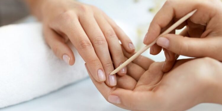 Как ухаживать за ногтями и кутикулой с помощью “PNB”